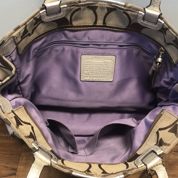 Coach purse - Picture 3 of 4